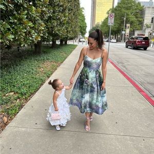 Monique Lhuillier metallic sweetheart dress. NWOT.